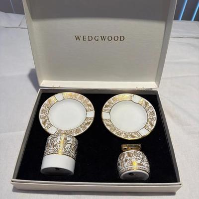 Wedgwood Bone China Gold Florentine