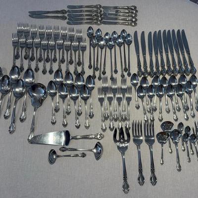 Lyons Queen Fancy Flatware Set