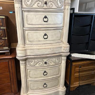 Sale Photo Thumbnail #44