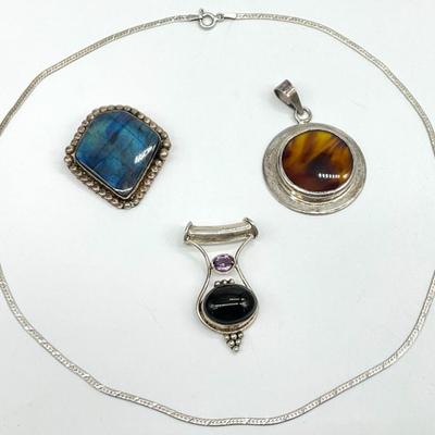 Sale Photo Thumbnail #562