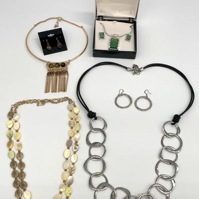 Sale Photo Thumbnail #354