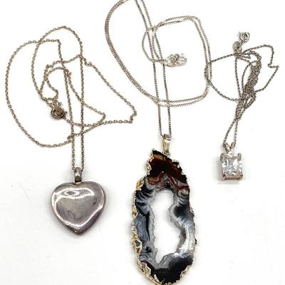 Sale Photo Thumbnail #558