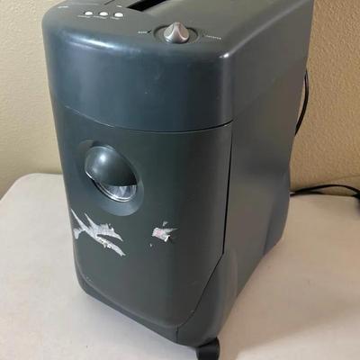 Royal VF1000mx Cross Cut Paper Shredder 