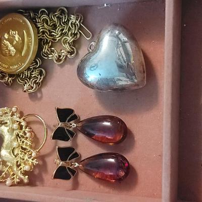 Sale Photo Thumbnail #512