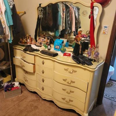 Sale Photo Thumbnail #293