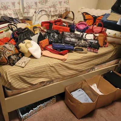 Sale Photo Thumbnail #316