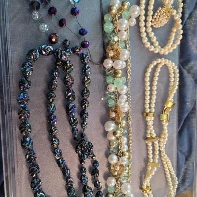 Sale Photo Thumbnail #558