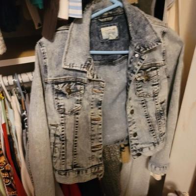 Sale Photo Thumbnail #295