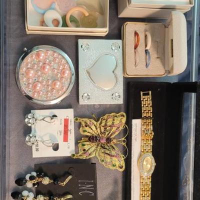 Sale Photo Thumbnail #567