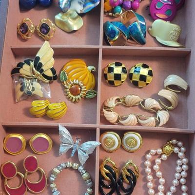 Sale Photo Thumbnail #523