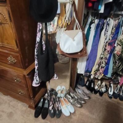 Sale Photo Thumbnail #249