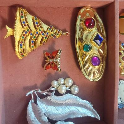 Sale Photo Thumbnail #534