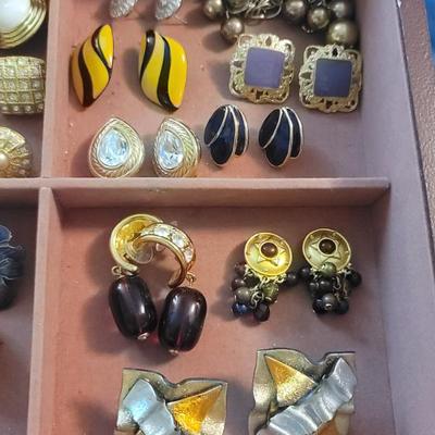 Sale Photo Thumbnail #524