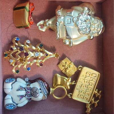 Sale Photo Thumbnail #533