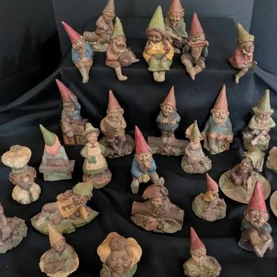 Tom Clark Gnome Figurine Collection, 29 Pieces