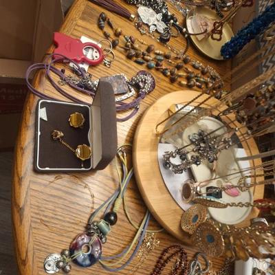 Sale Photo Thumbnail #59