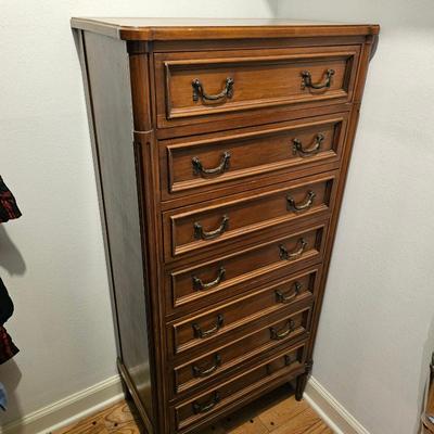 Sale Photo Thumbnail #205