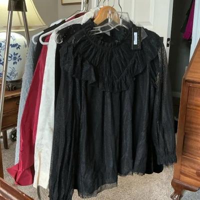 Lot Of Women’s Fashionable Tops 