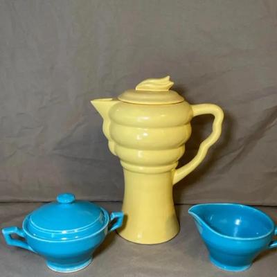 Metlox Ceramic Coffee Pot and Vernon Kilns Sugar & Creamer