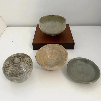 Korean Celadon Dish, Chawan Tea Bowl, East Asian Pottery, Thai Stoneware | Vintage Asian Stoneware