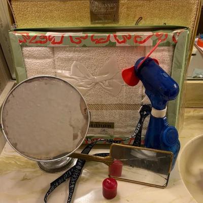 Vintage Bathroom Collection