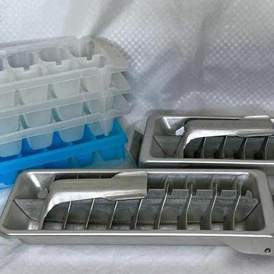 Vintage Metal and Plastic Ice Trays