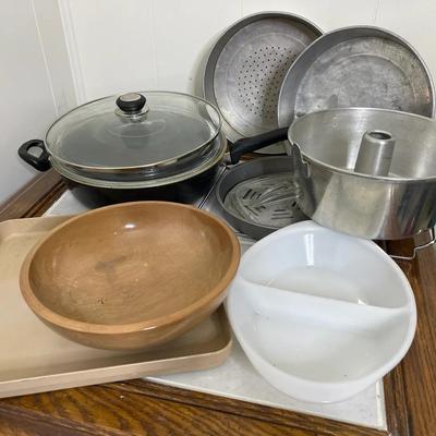 Baking and Cookware Assortment