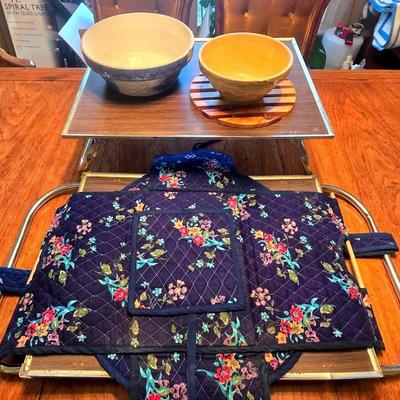 Folding Trays, Casserole Dish Carriers, and Pottery Bowls