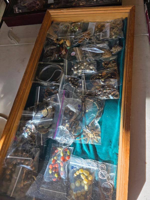 Sale Photo Thumbnail #70