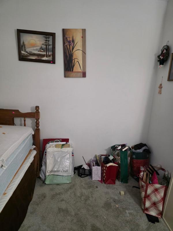 Sale Photo Thumbnail #43