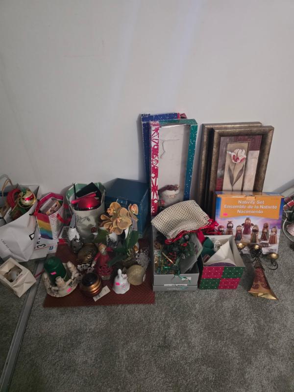 Sale Photo Thumbnail #46