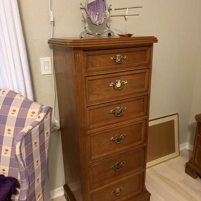 Sale Photo Thumbnail #114