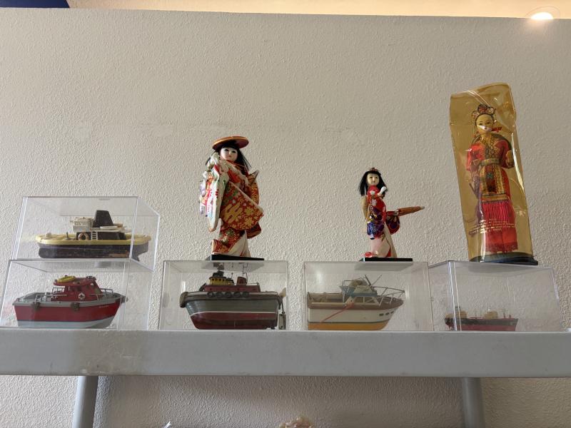 Sale Photo Thumbnail #246