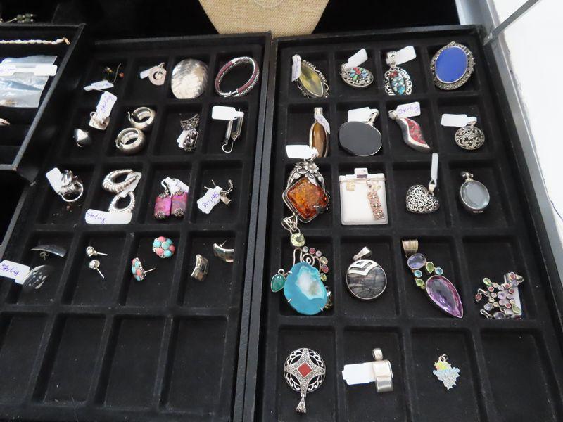 Sale Photo Thumbnail #5