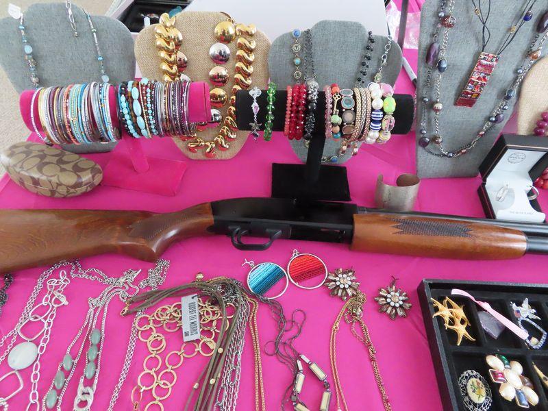 Sale Photo Thumbnail #18