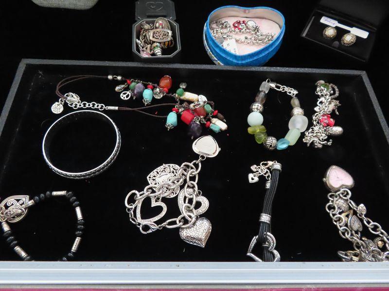 Sale Photo Thumbnail #10