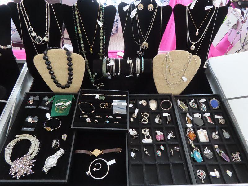 Sale Photo Thumbnail #2