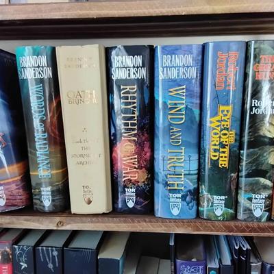 Small Lot Of Hardcover Novels 