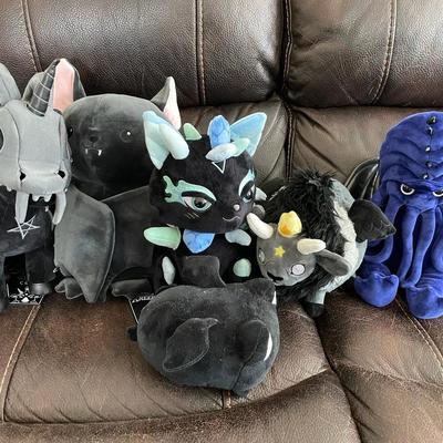 Lot Of Kreeptures Stuffed Animals 
