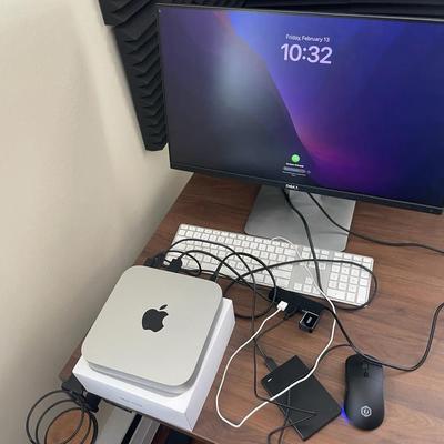WORKING Mac Mini Computer With Dell Monitor 