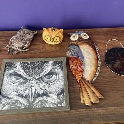 Lot Of Owl Decor Including A Tree Sun Catcher