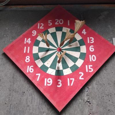 Vintage dart board