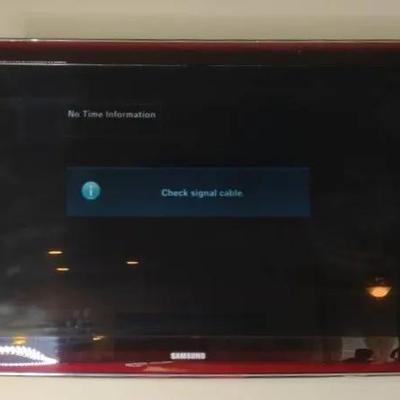 46" Samsung TV With Mount 