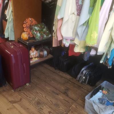 Sale Photo Thumbnail #188