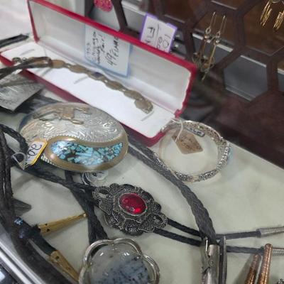 Sale Photo Thumbnail #12