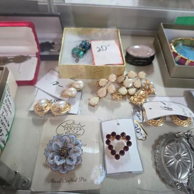 Sale Photo Thumbnail #267