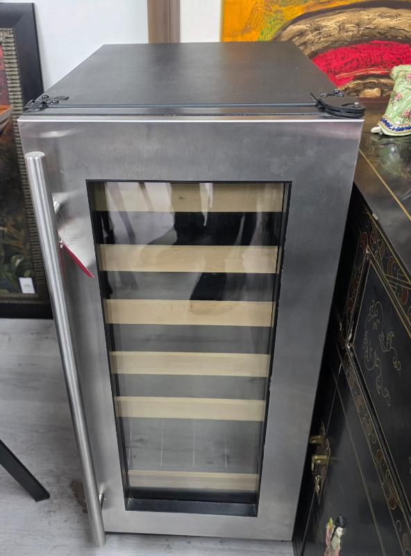 Sale Photo Thumbnail #319