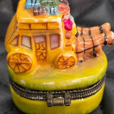 Sale Photo Thumbnail #171