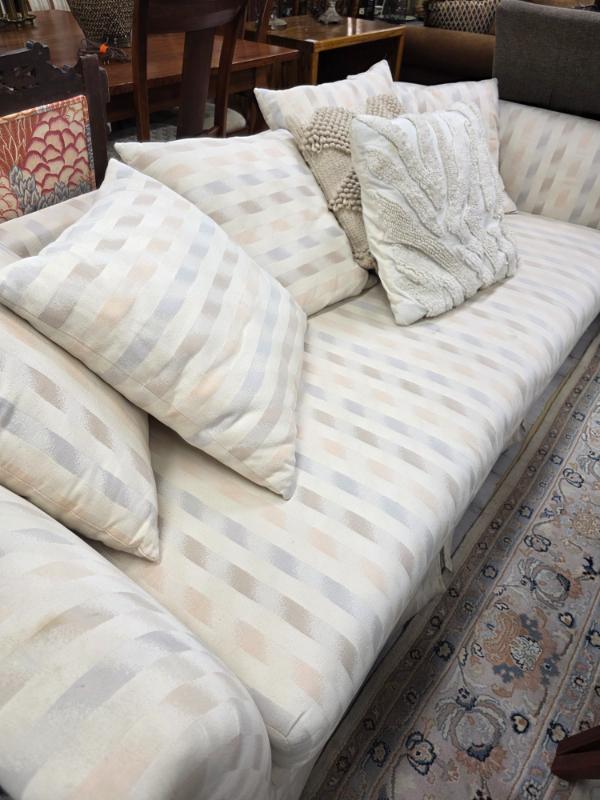 Sale Photo Thumbnail #321