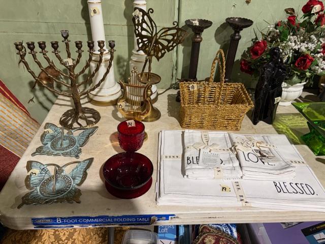 Sale Photo Thumbnail #3